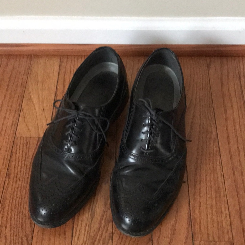 Dexter 9.5 Black dress shoes